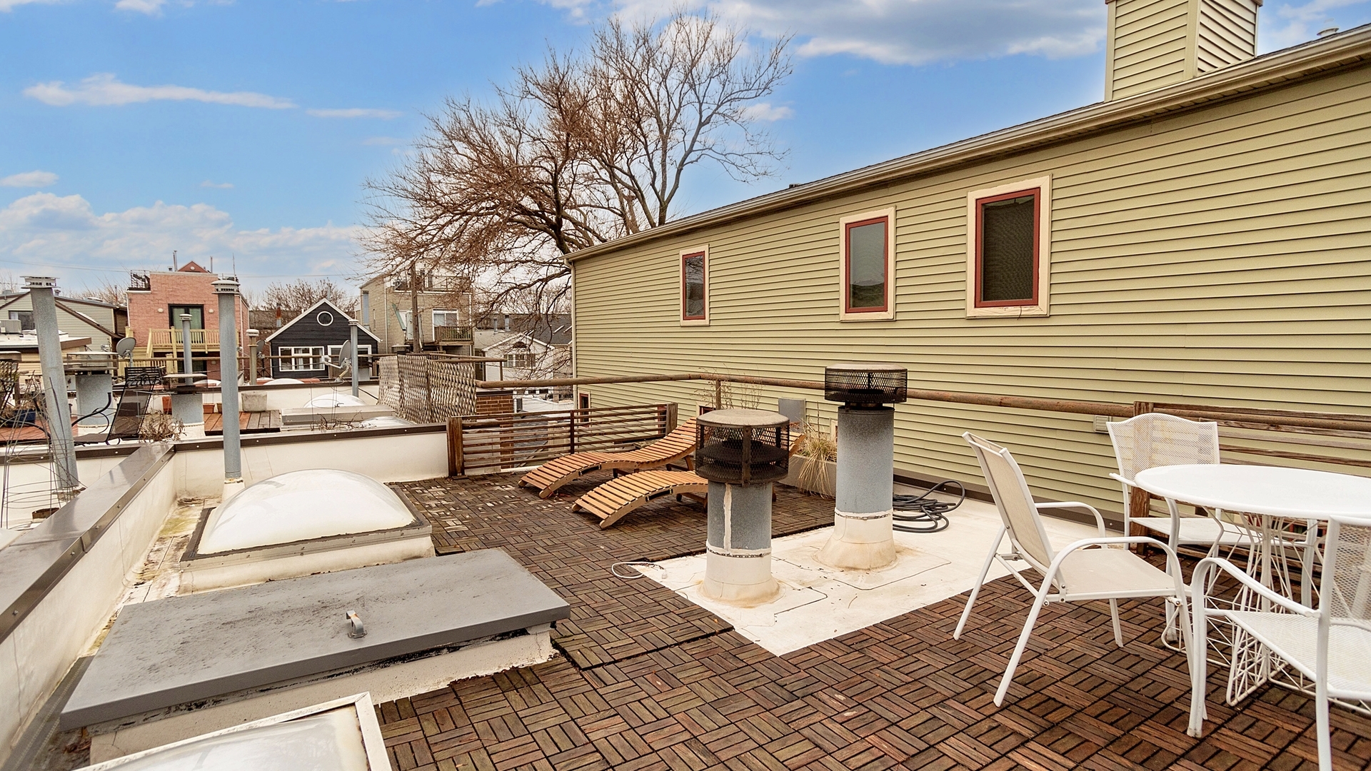 2646 N WAYNE Avenue Unit: A