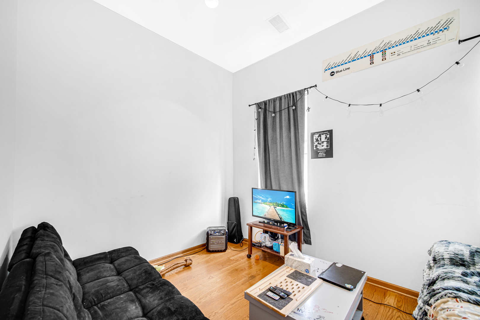 1420 N Western Avenue Unit: 2F