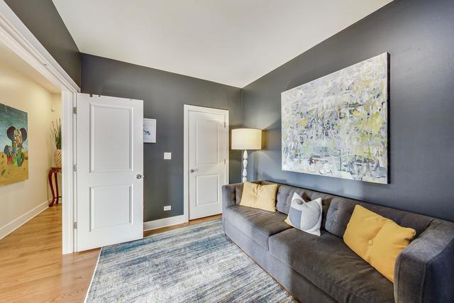 3715 N Elston Avenue Unit: 3