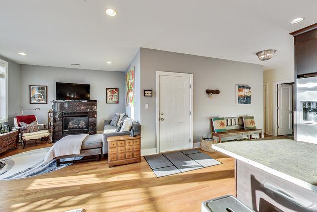 3715 N Elston Avenue Unit: 3