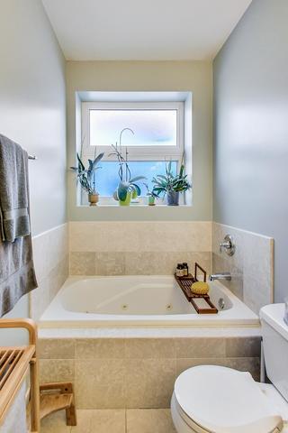 3715 N Elston Avenue Unit: 3