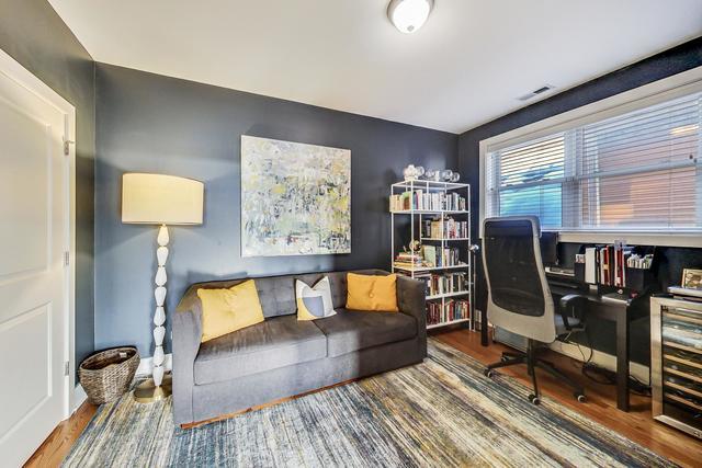 3715 N Elston Avenue Unit: 3