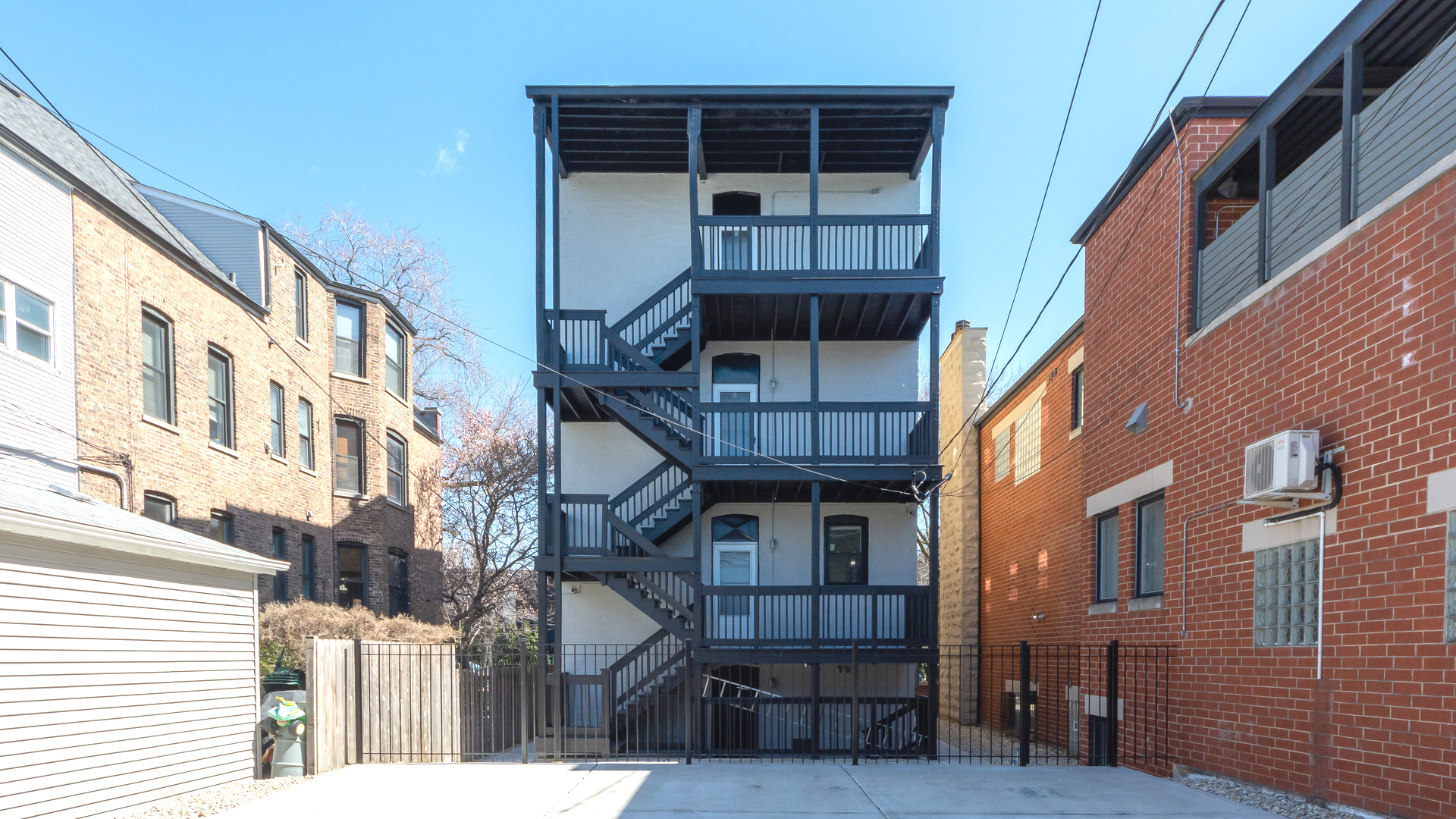 2036 N Hoyne Avenue Unit: 1