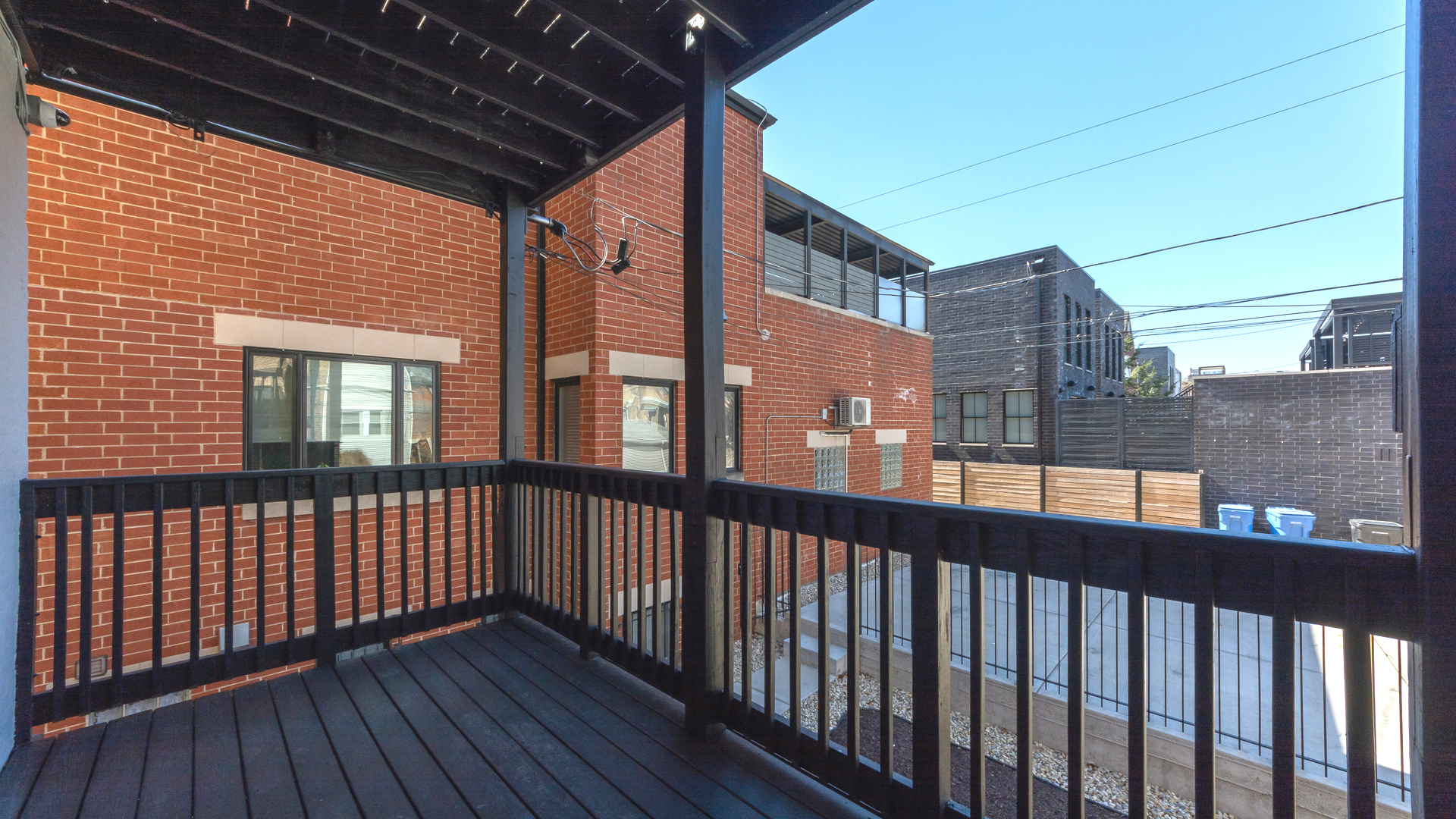 2036 N Hoyne Avenue Unit: 1