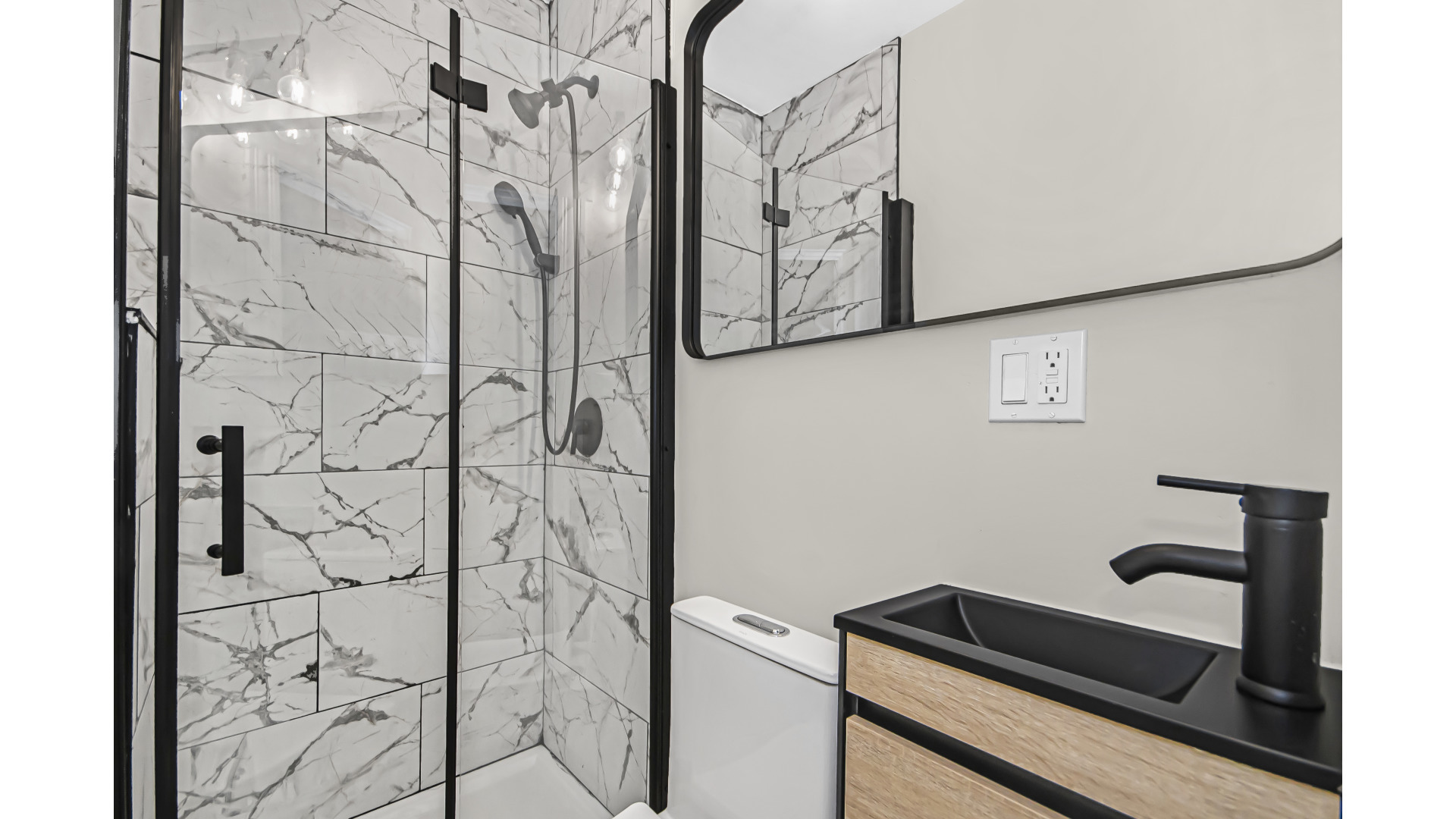 1337 N Western Avenue Unit: 3