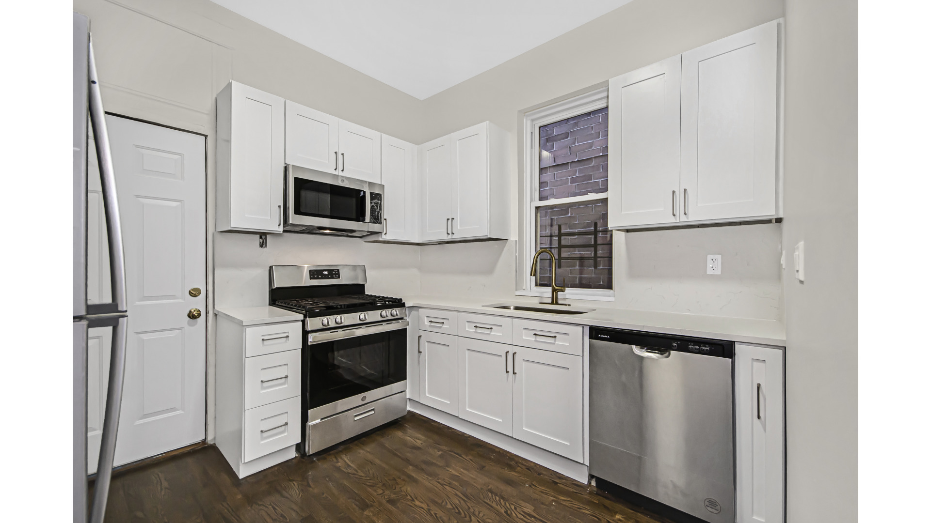 1337 N Western Avenue Unit: 3