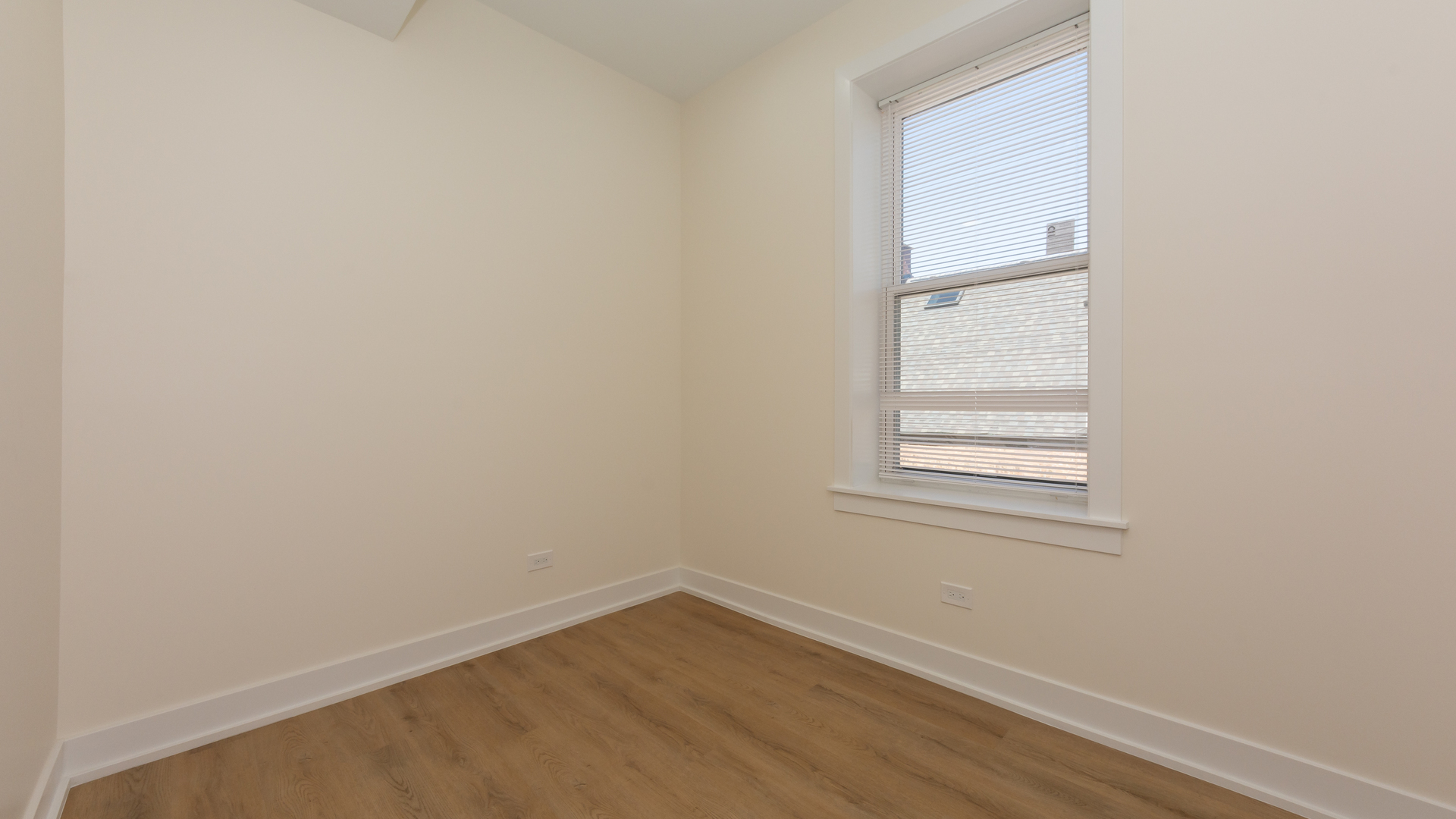 2036 N Hoyne Avenue Unit: 3