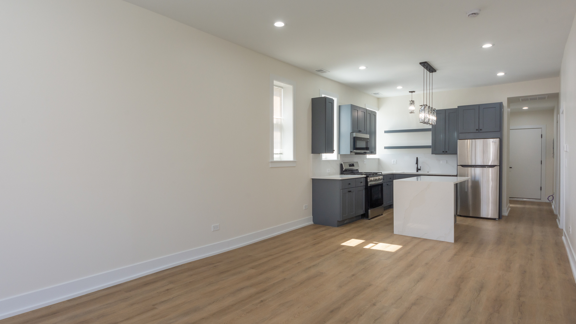 2036 N Hoyne Avenue Unit: 3