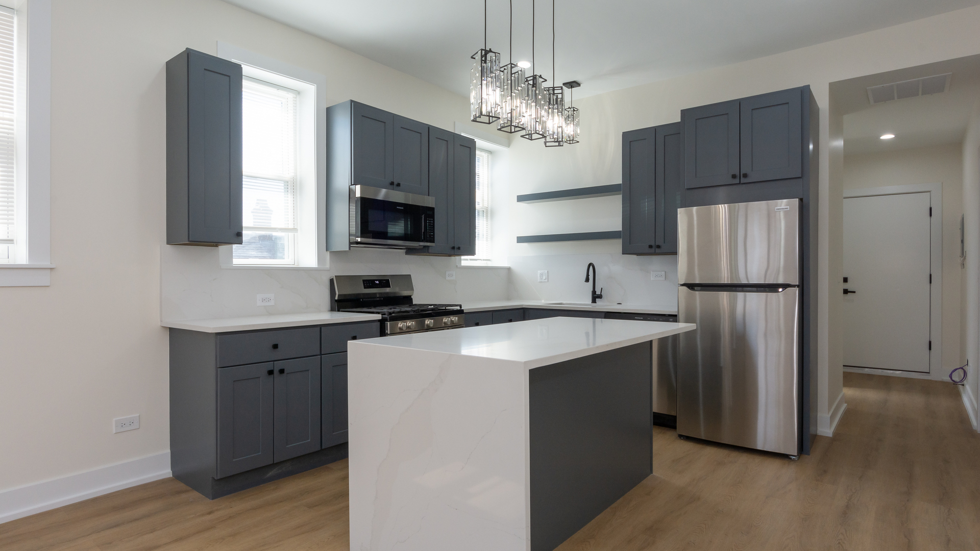 2036 N Hoyne Avenue Unit: 3