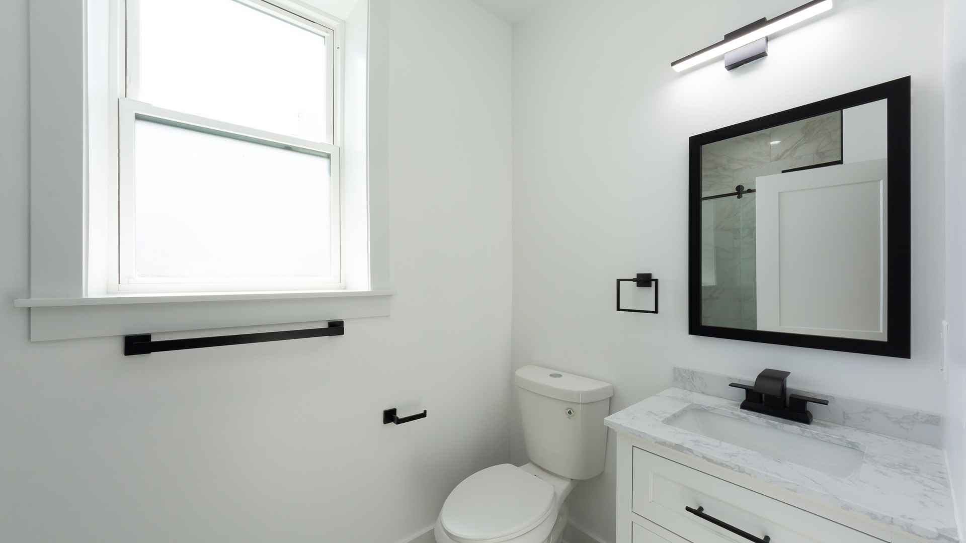2036 N Hoyne Avenue Unit: 3