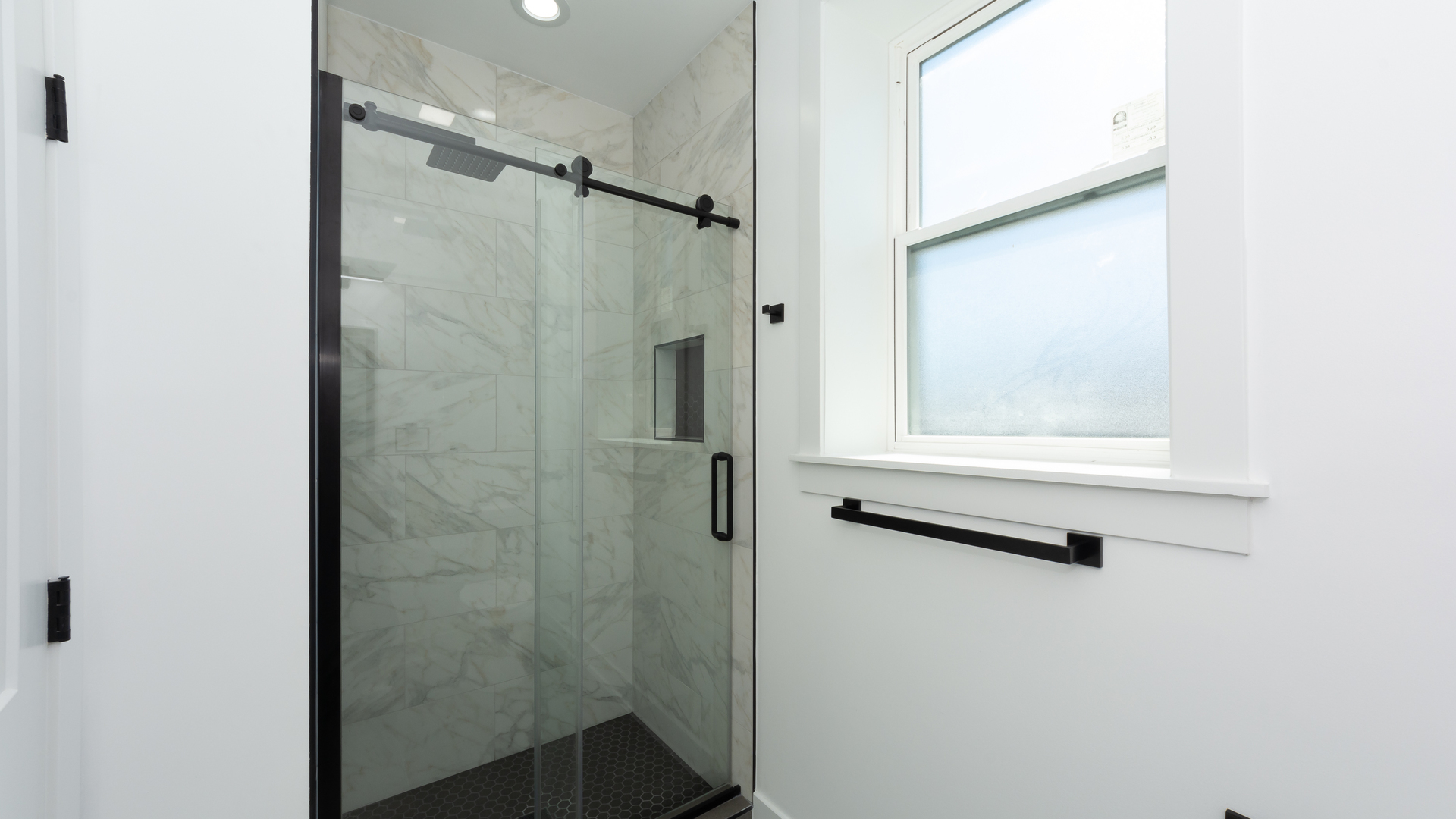 2036 N Hoyne Avenue Unit: 3