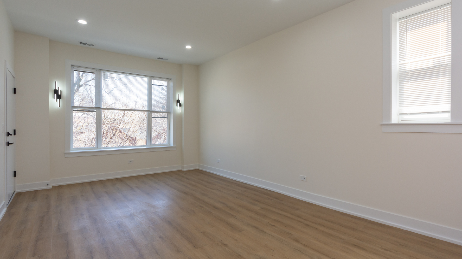 2036 N Hoyne Avenue Unit: 3