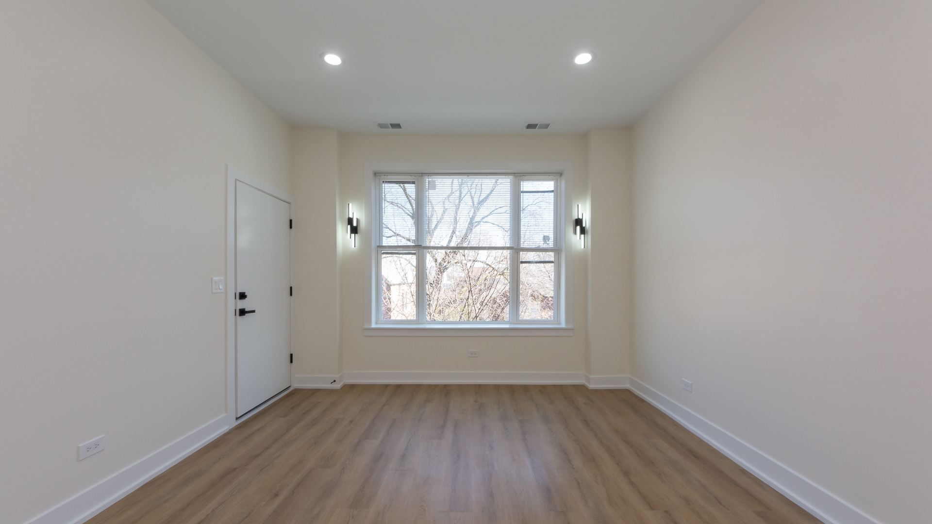 2036 N Hoyne Avenue Unit: 3