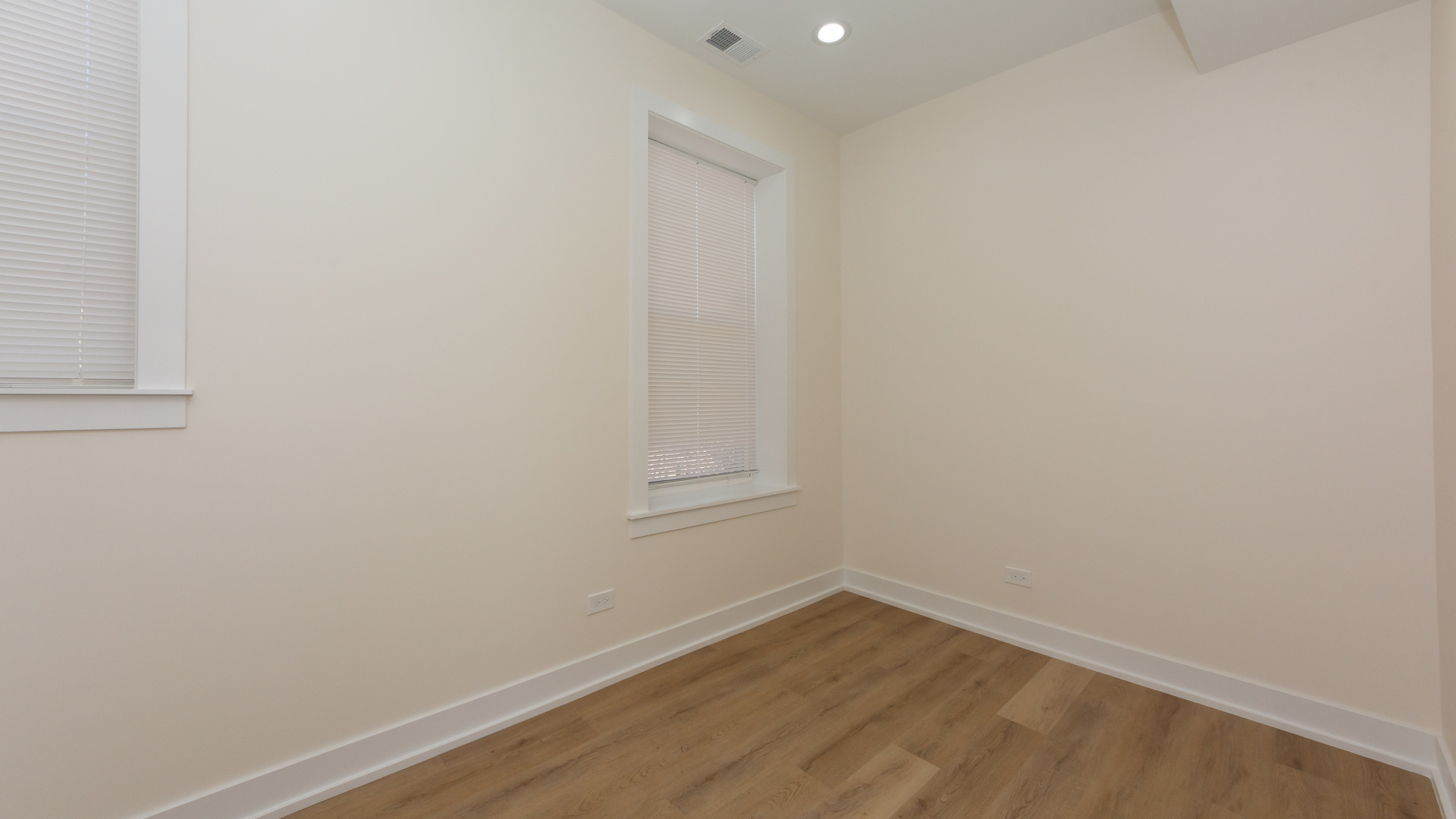 2036 N Hoyne Avenue Unit: 3