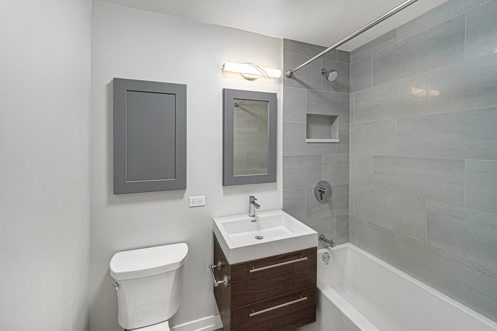 400 E Randolph Street Unit: 2527