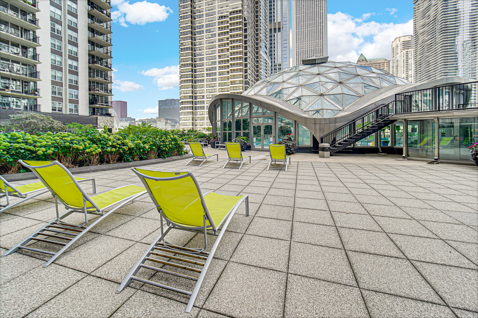400 E Randolph Street Unit: 2527