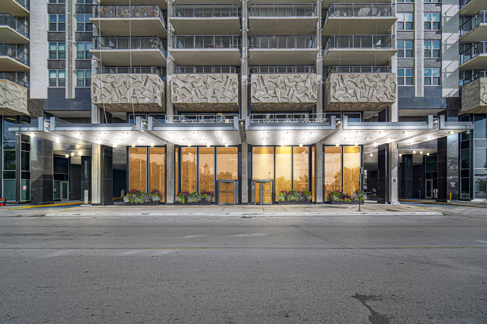 400 E Randolph Street Unit: 2527