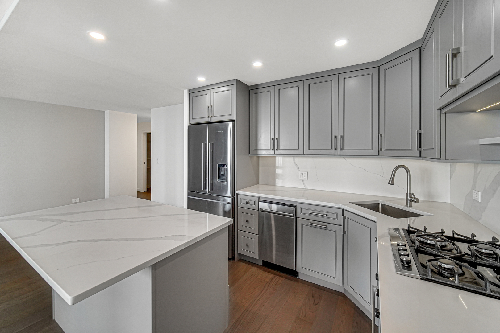 400 E Randolph Street Unit: 2527
