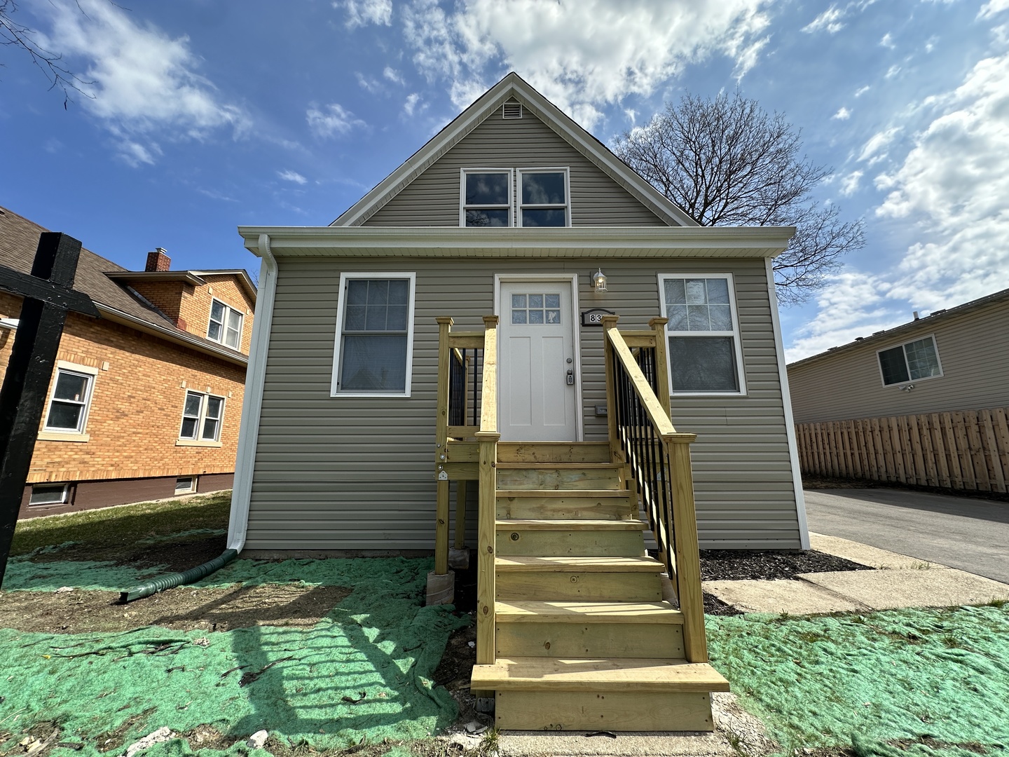 833 Prescott Street