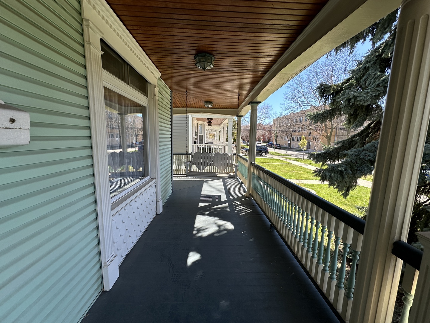 4024 W Waveland Avenue