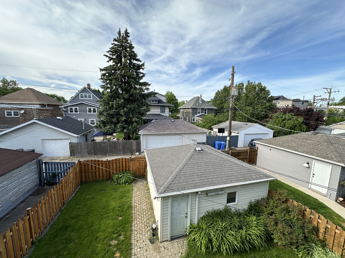 4024 W Waveland Avenue