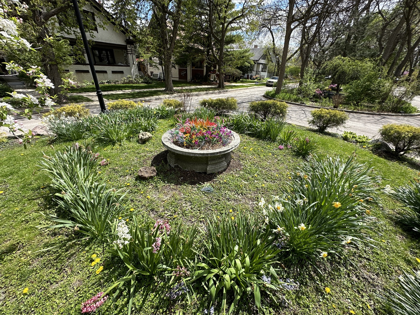 4024 W Waveland Avenue