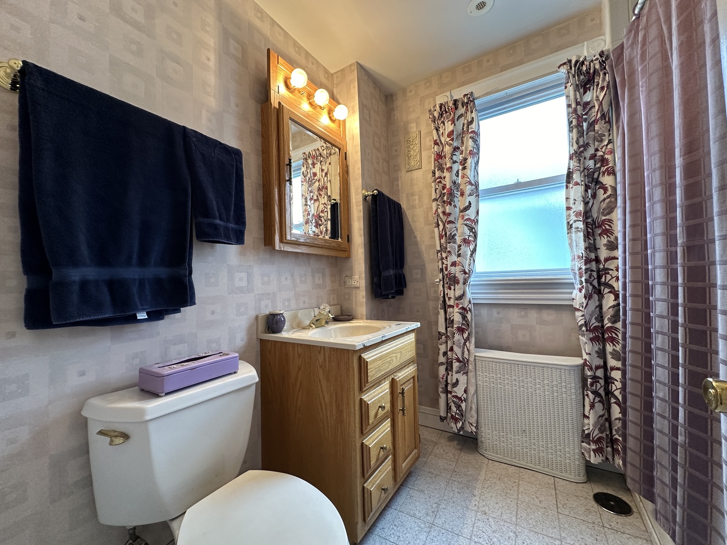 4024 W Waveland Avenue