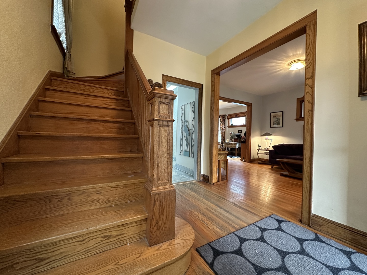 4024 W Waveland Avenue