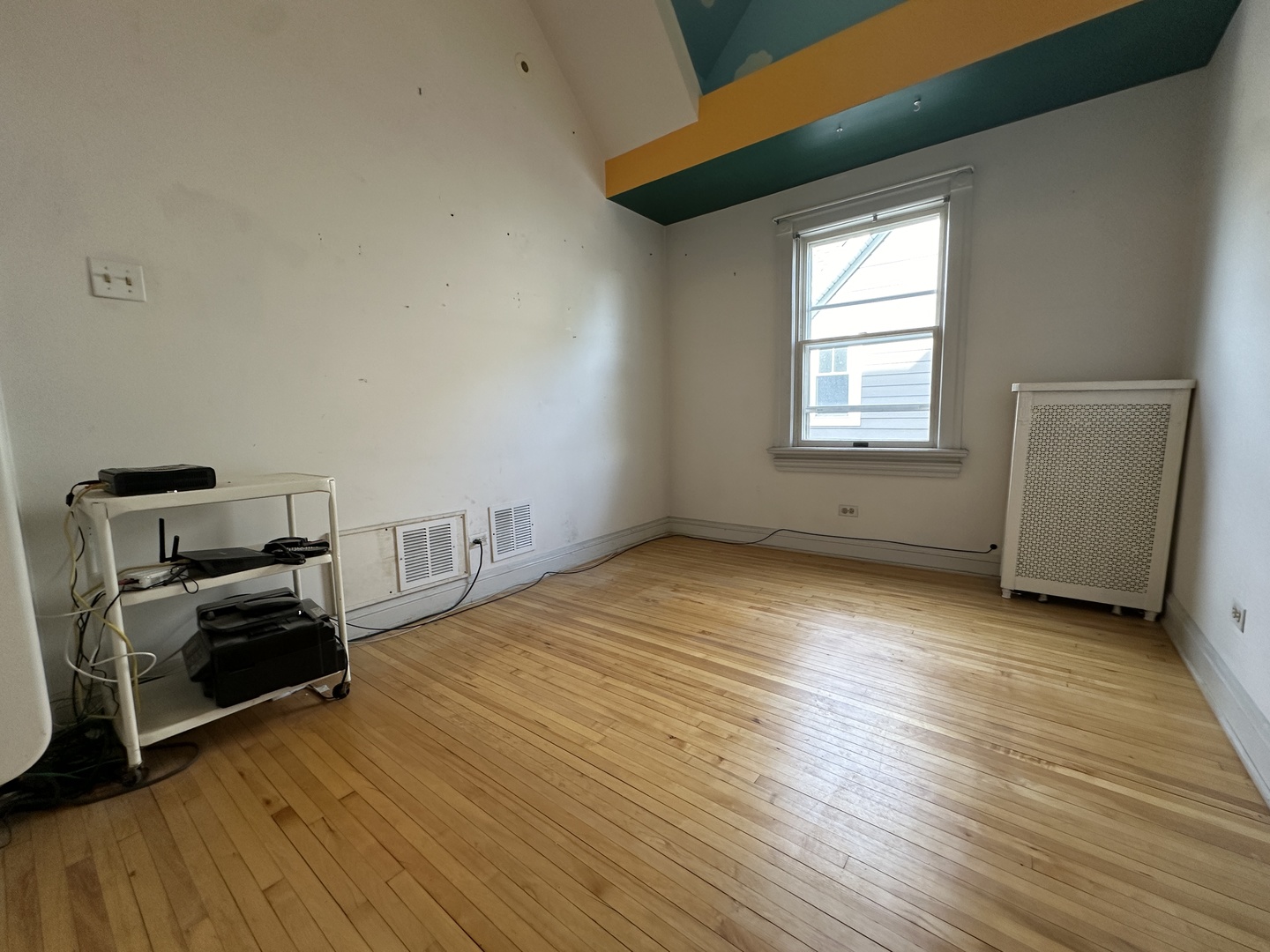 4024 W Waveland Avenue