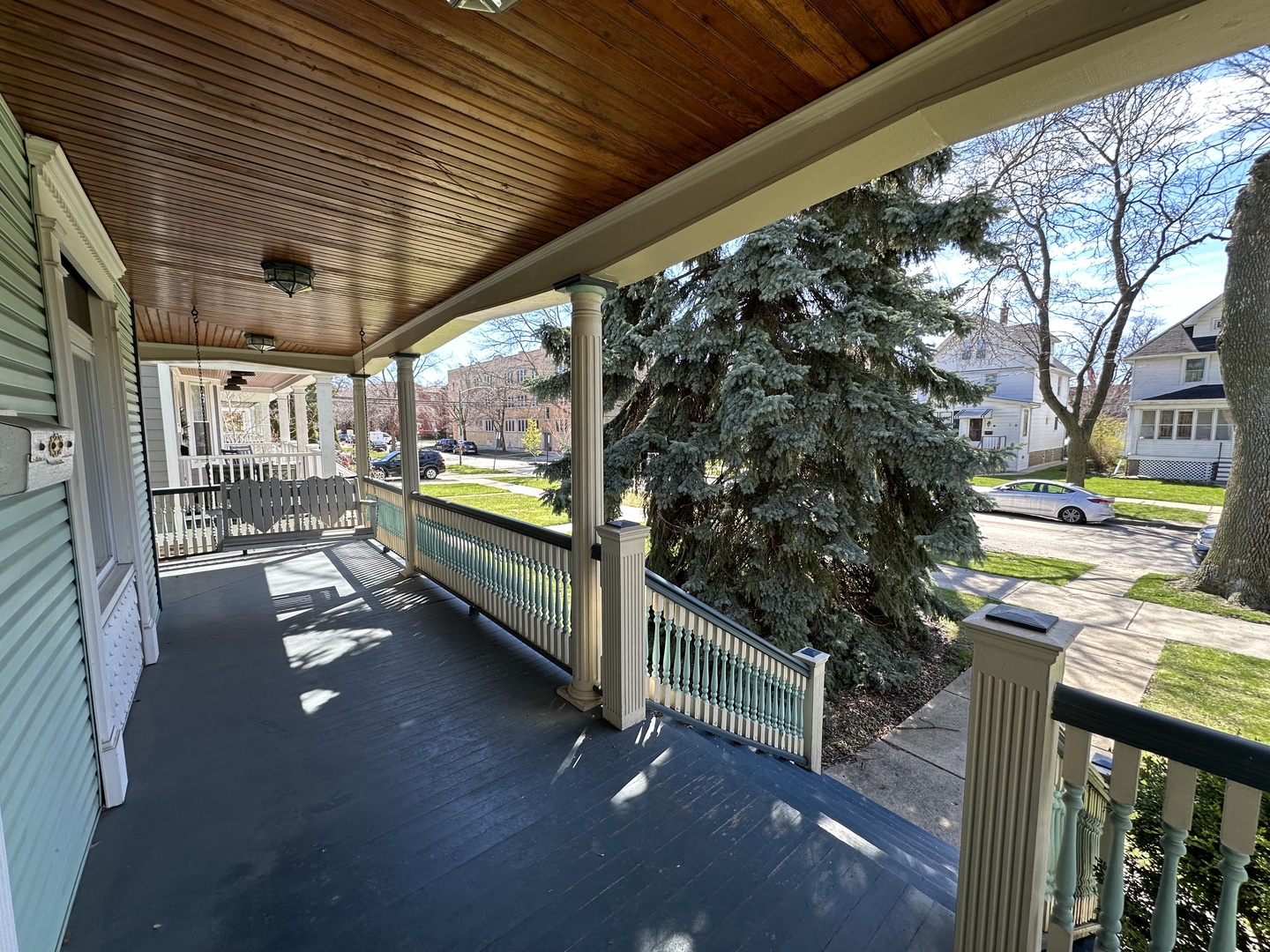 4024 W Waveland Avenue