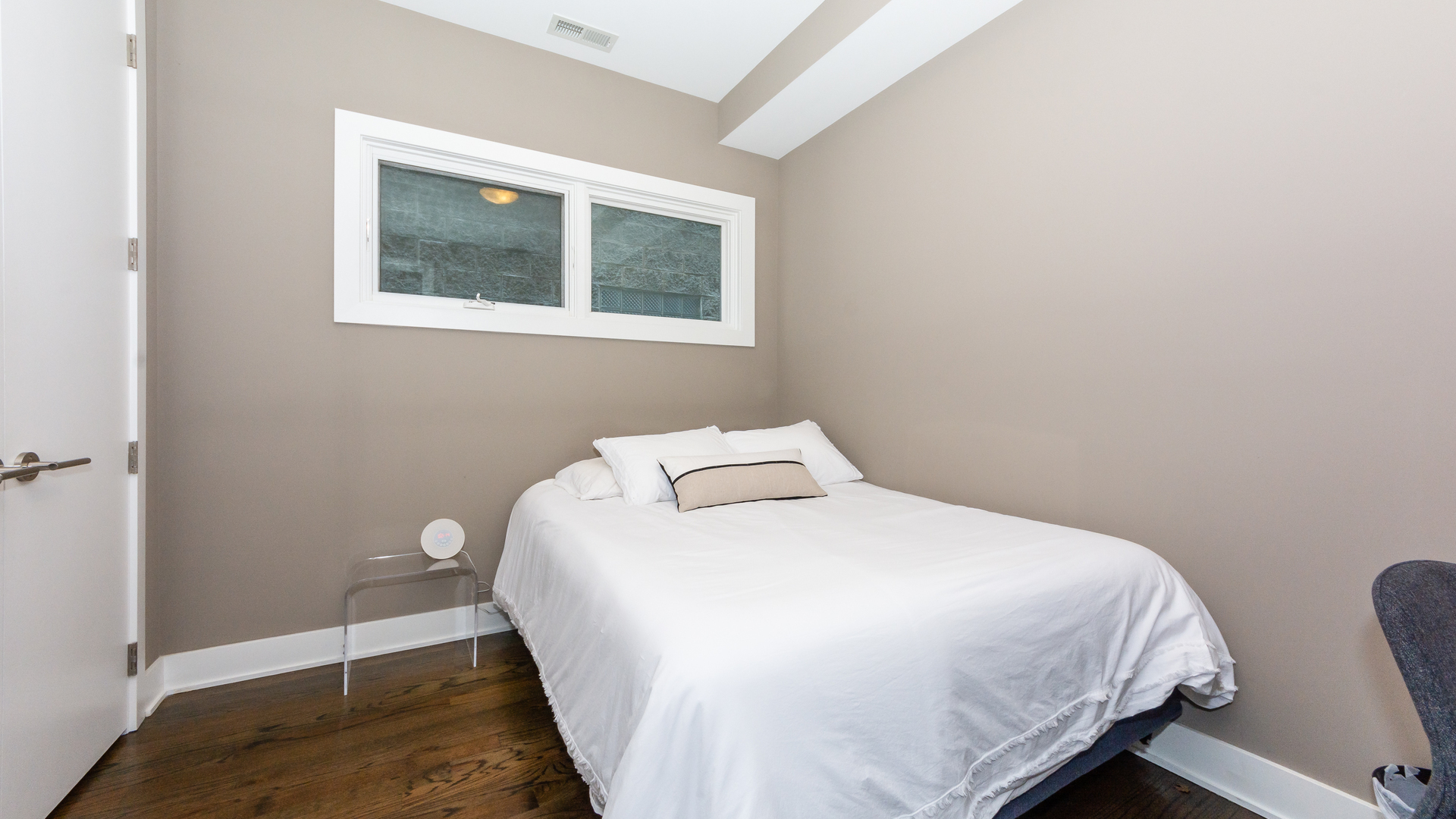 925 N Hermitage Avenue Unit: 2