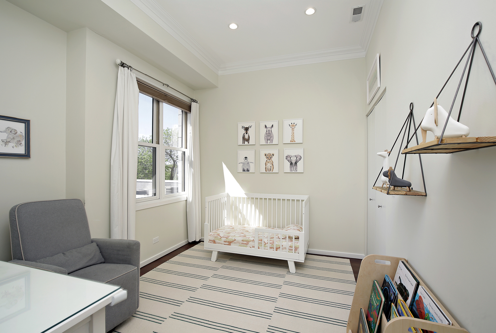 1872 N Damen Avenue Unit: PH