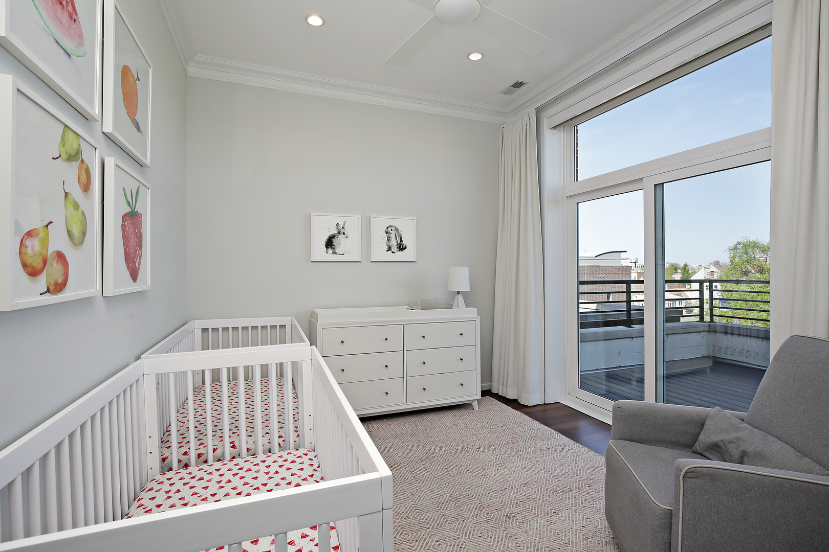 1872 N Damen Avenue Unit: PH