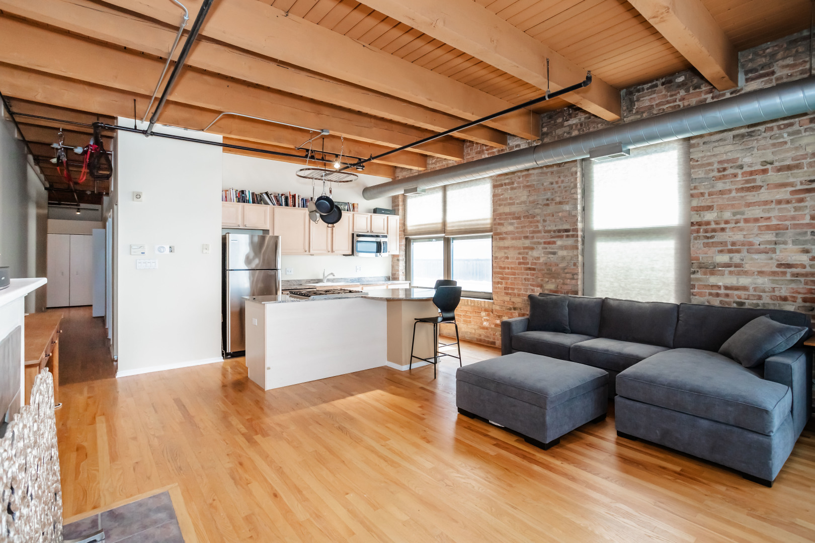 14 N Sangamon Street Unit: 206
