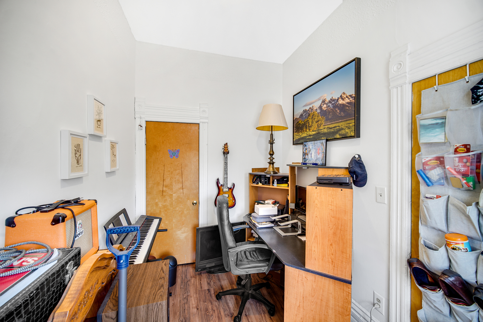 1420 N Western Avenue Unit: 2R