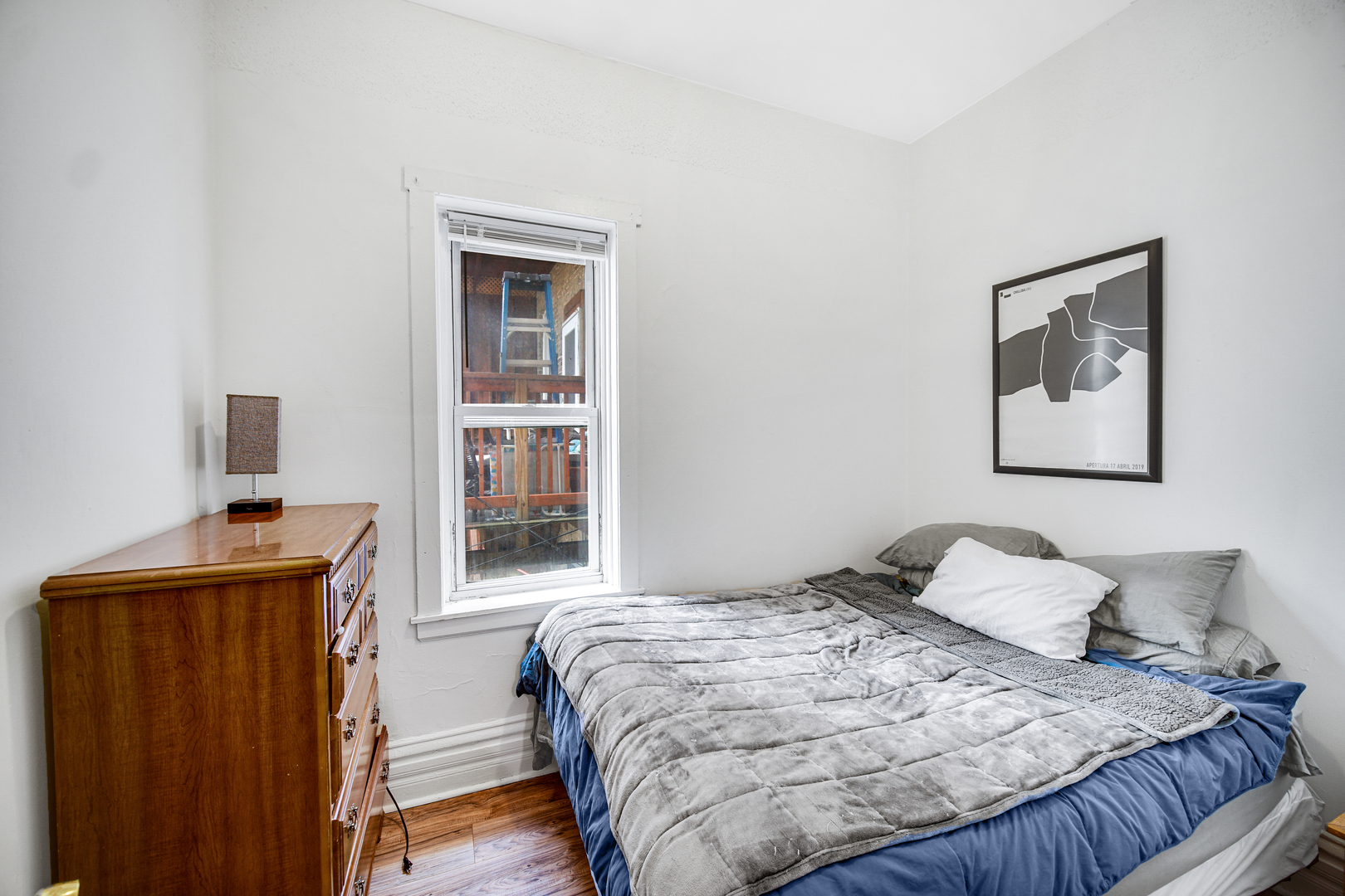 1420 N Western Avenue Unit: 2R