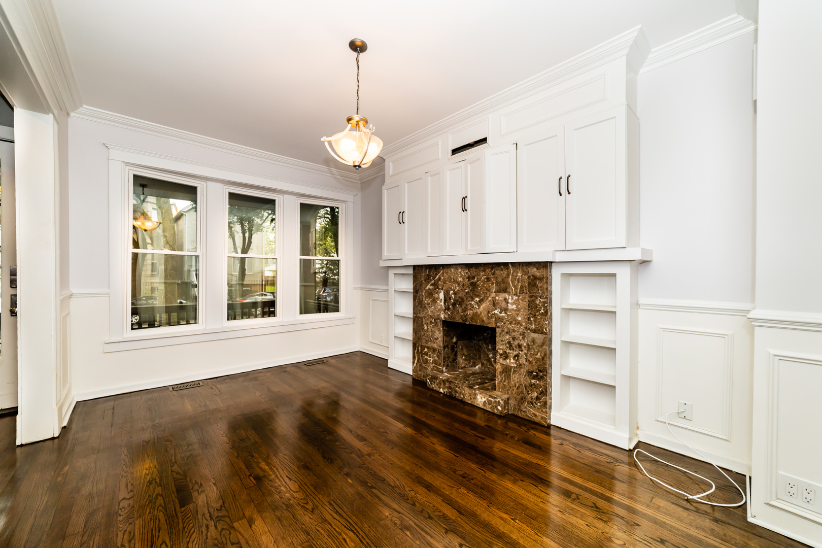 2630 N Fairfield Avenue Unit: 1F