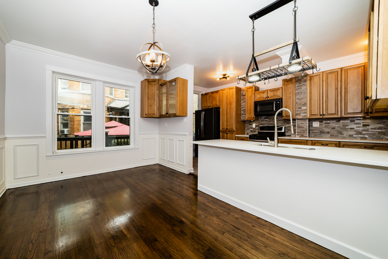 2630 N Fairfield Avenue Unit: 1F