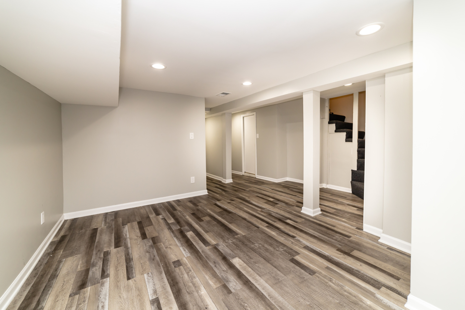 2630 N Fairfield Avenue Unit: 1F