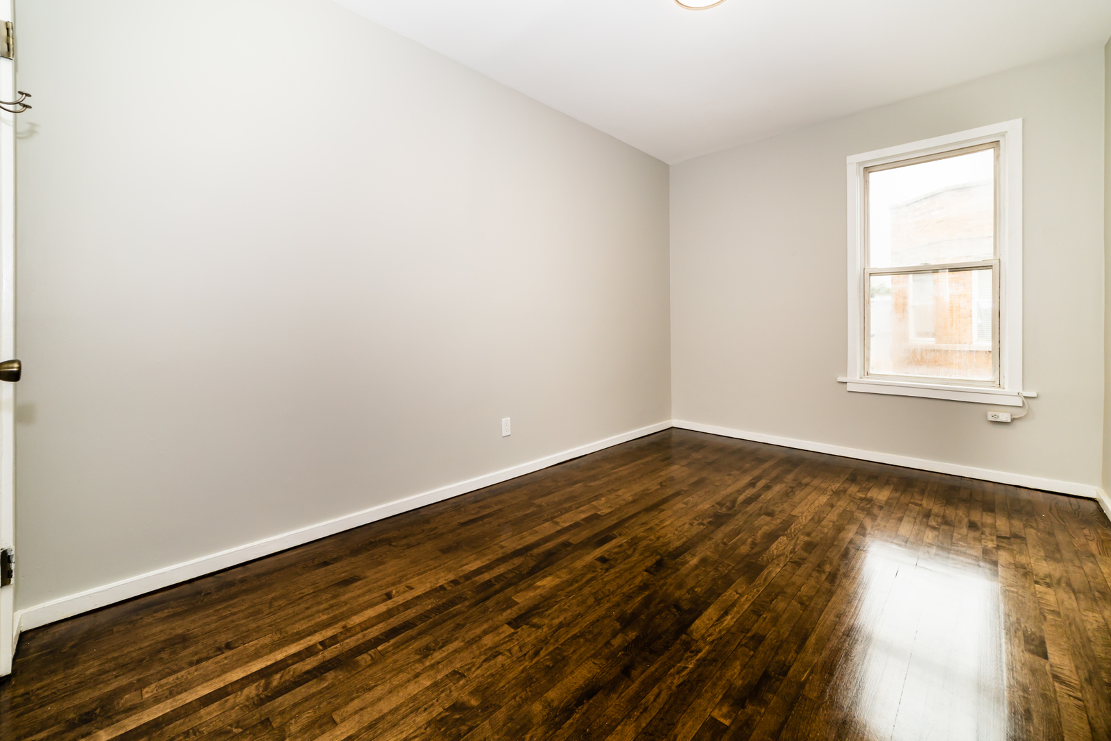 2630 N Fairfield Avenue Unit: 1F