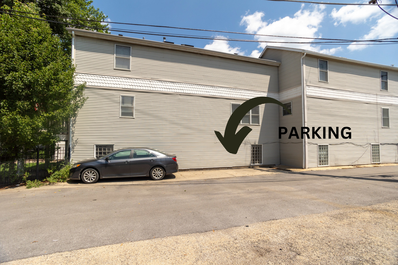 3015 N LEAVITT Street Unit: 3E
