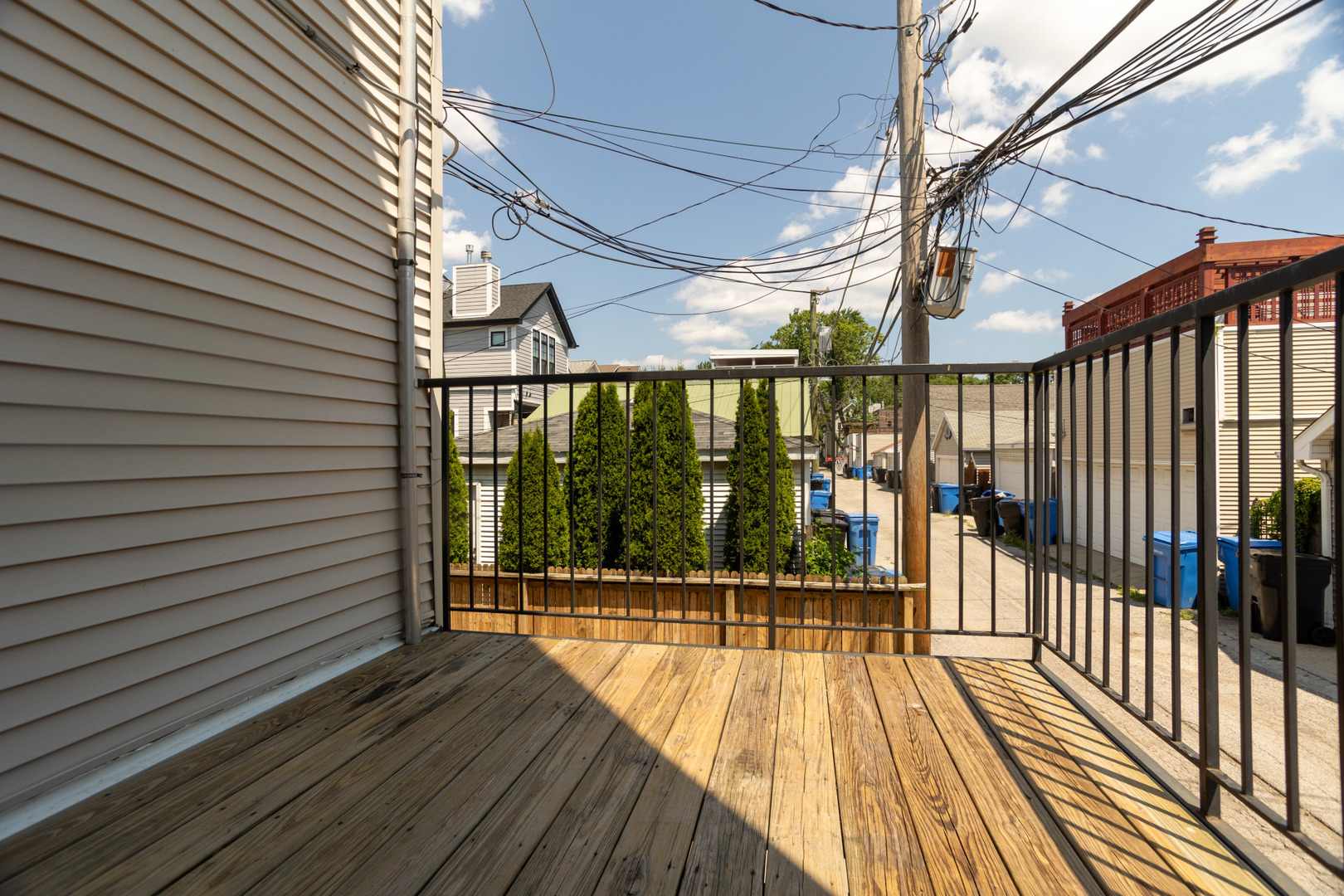 3015 N LEAVITT Street Unit: 3E