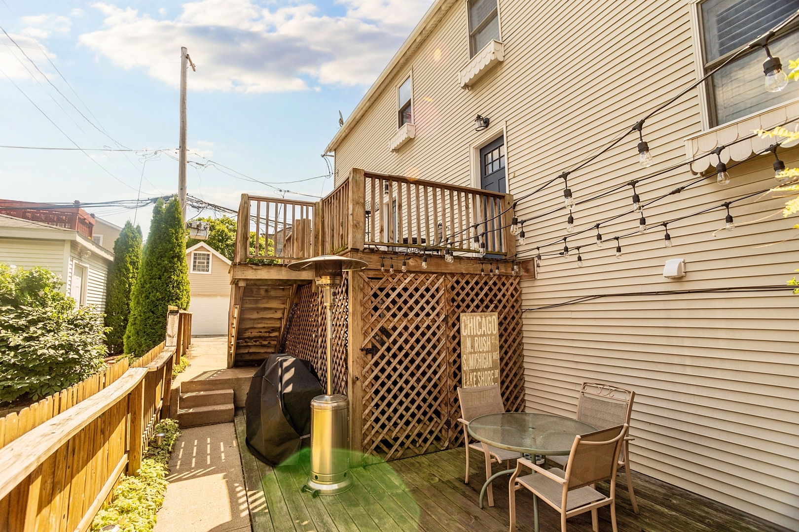 3015 N LEAVITT Street Unit: 3E