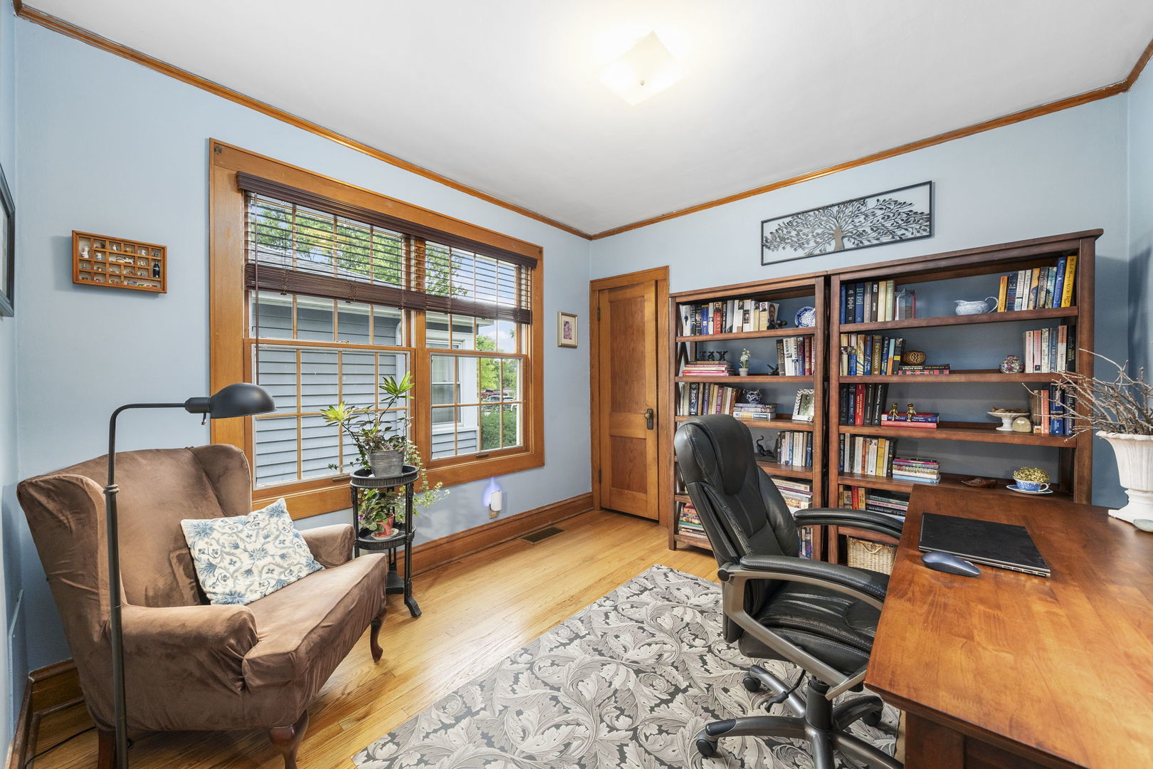 1313 Van Buren Avenue