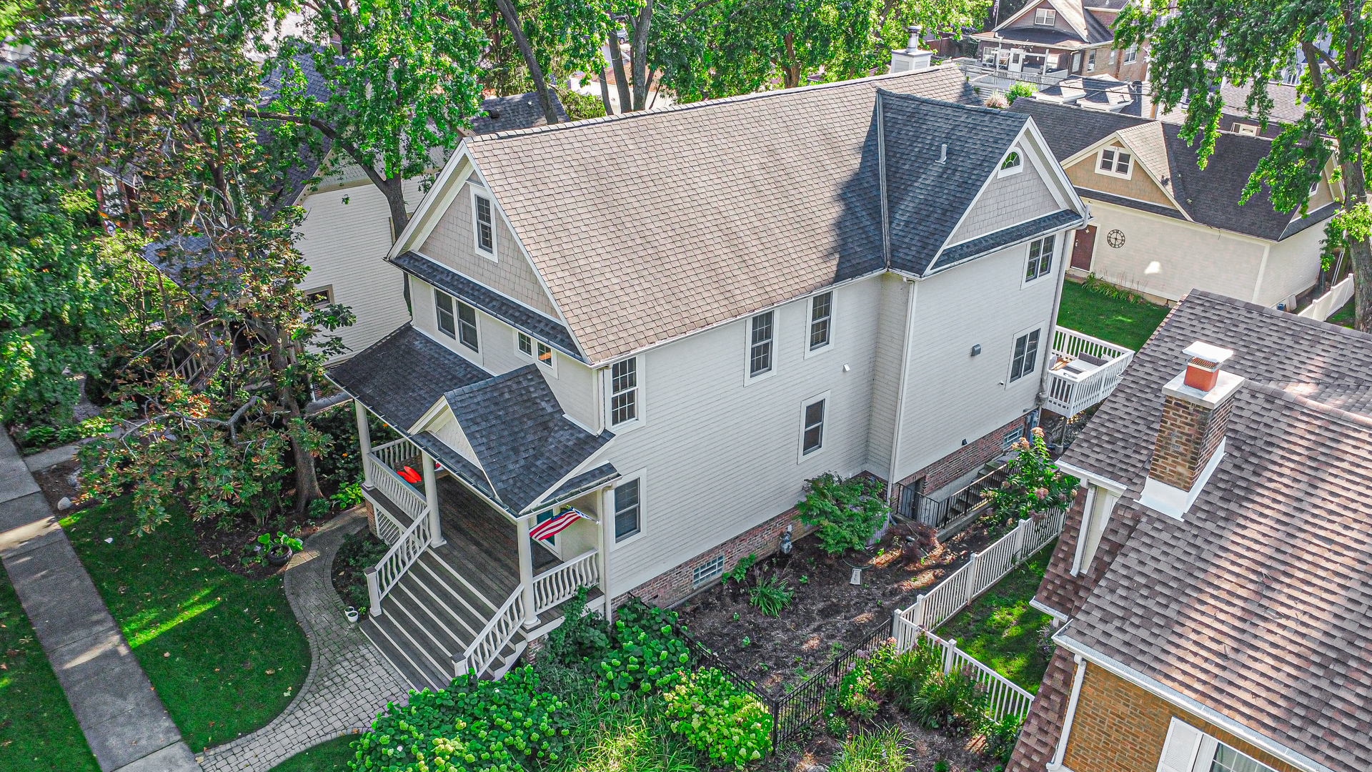 6818 N Oleander Avenue