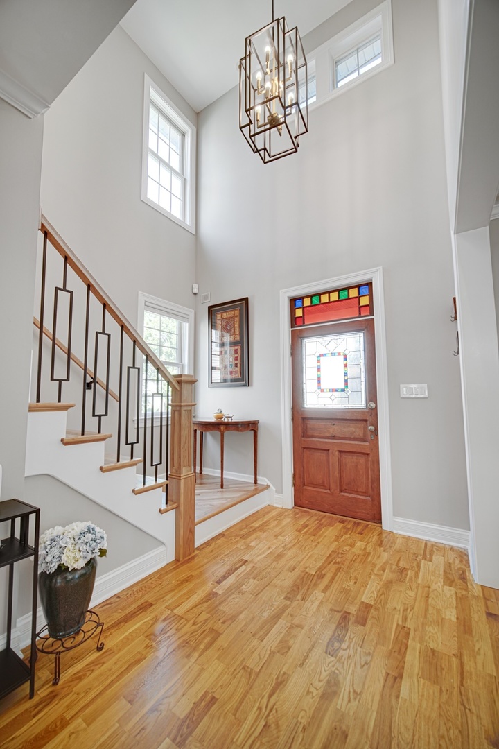 6818 N Oleander Avenue