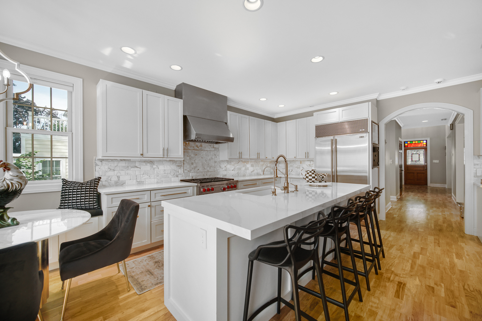 6818 N Oleander Avenue