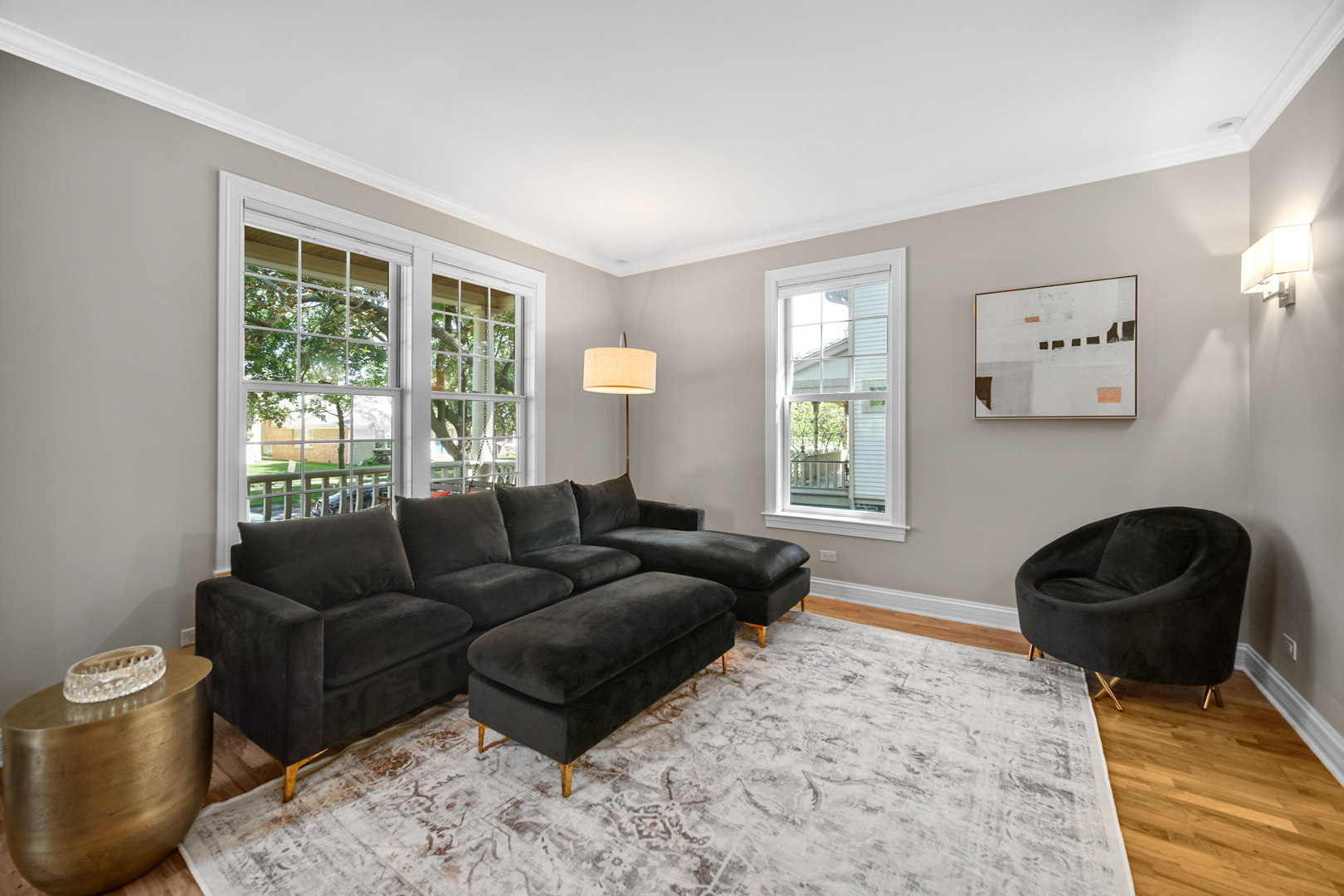 6818 N Oleander Avenue