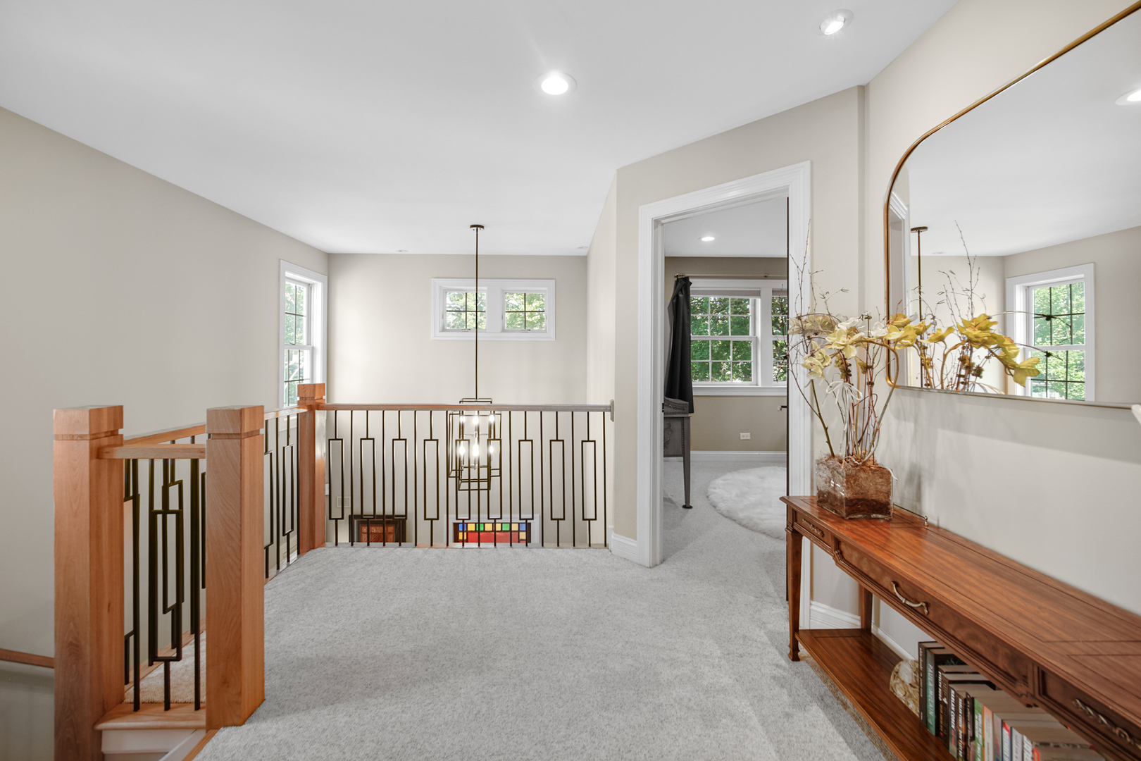 6818 N Oleander Avenue