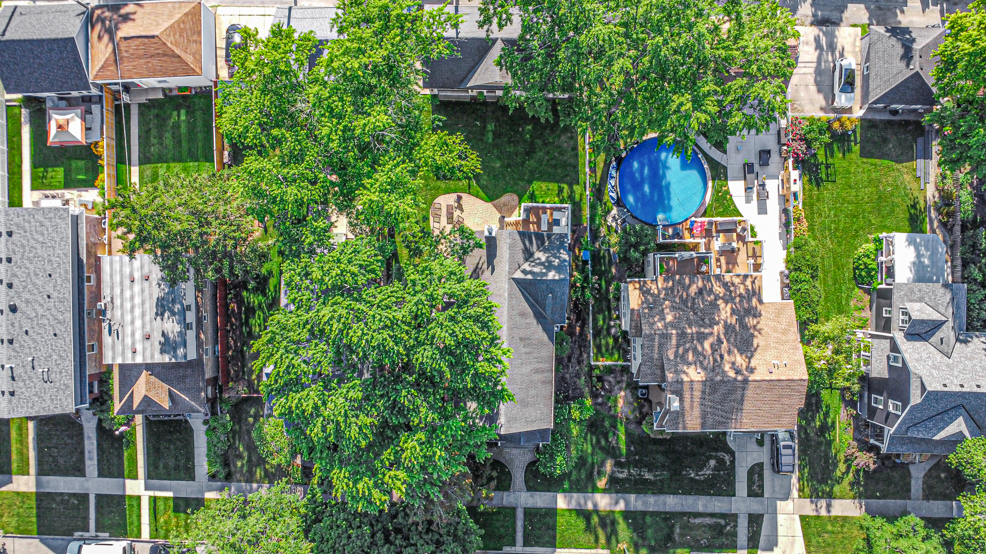 6818 N Oleander Avenue